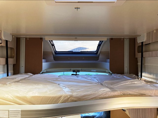 Guglielmi camper nuovi - Elnagh T-Loft 532-letto basculante