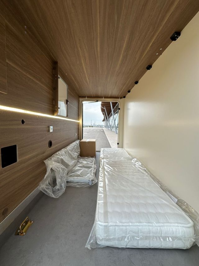 4 Guglielmi camper nuovi - Mobilvetta Krosser P86-garage2