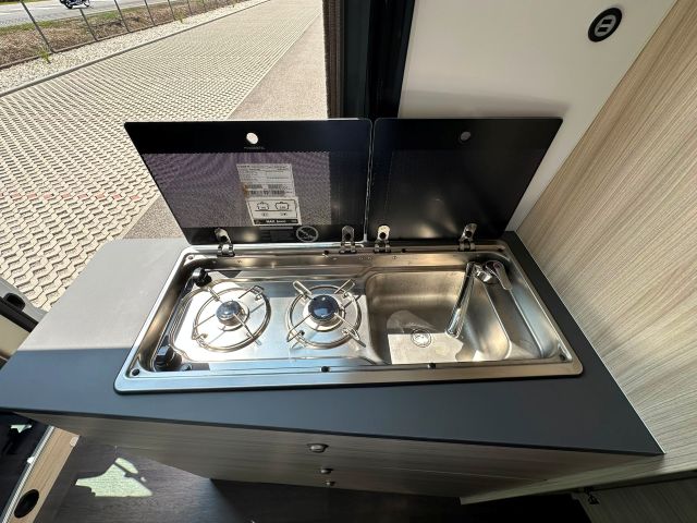 10 Guglielmi camper usati - Sun Living V 60 SP Family-piano cottura