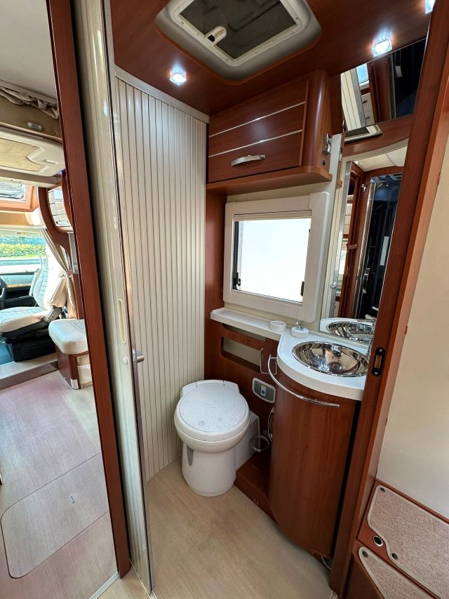 16 Guglielmi camper usati - Mobilvetta Kea P63-wc e lavello
