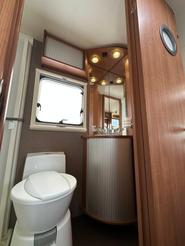 17 Guglielmi camper usati - Itineo SB720-wc e lavello