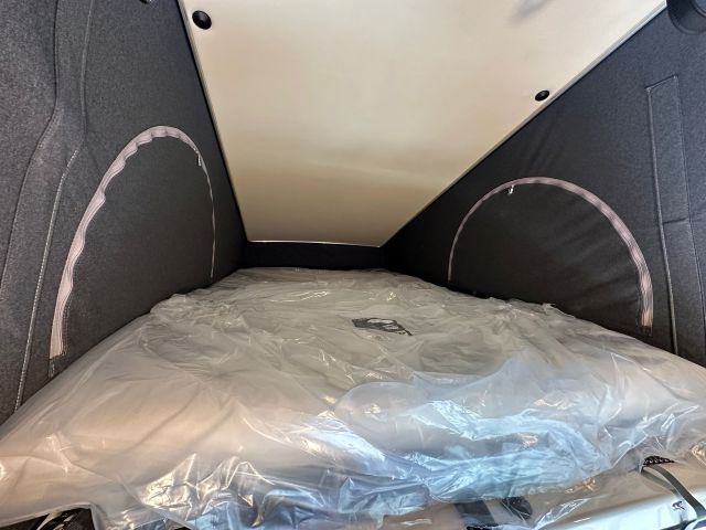 19 Guglielmi camper nuovi - Dreamer D43 UP Select 20° Anniversario-tetto a soffietto2