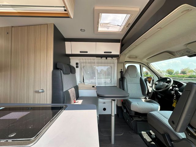 5 Guglielmi camper usati - Sun Living V 60 SP Family-dinette1