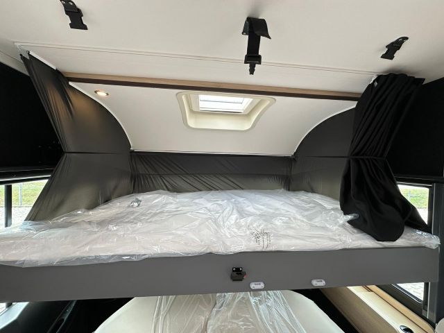 8 Guglielmi camper nuovi - Itineo Family SBD700-basculante