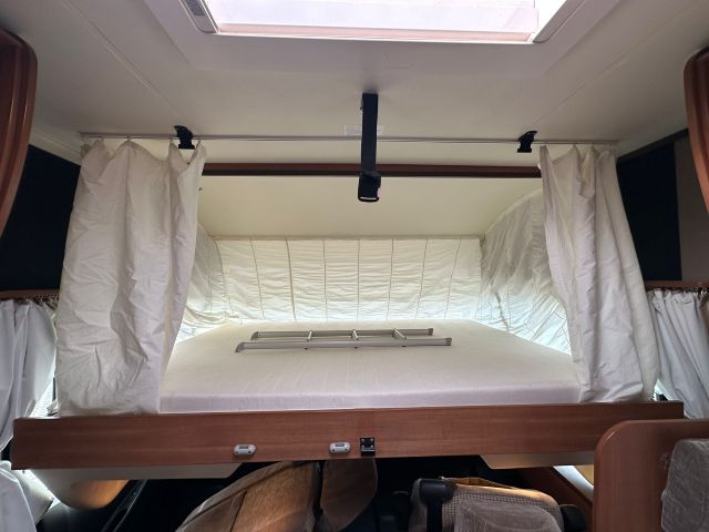 8 Guglielmi camper usati - Itineo SB720-basculante
