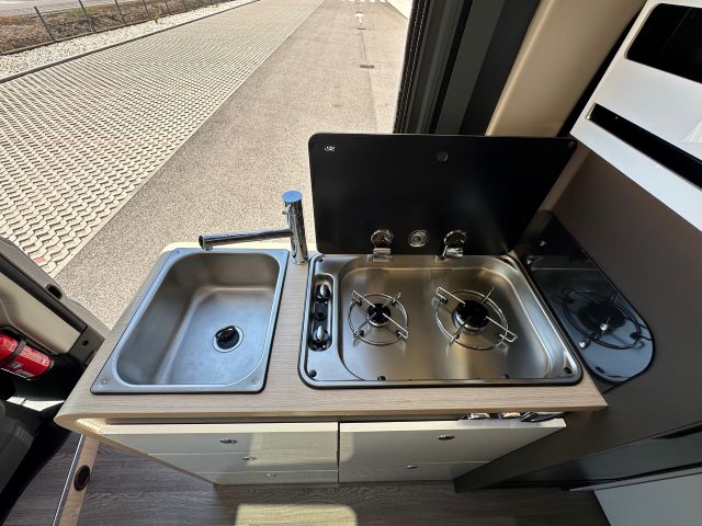 11 Guglielmi camper nuovi - Autostar V 630 G-piano cottura