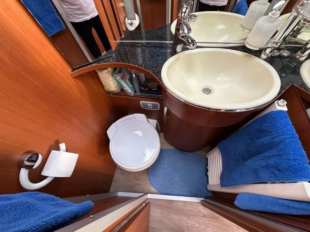 11 Guglielmi camper usati - Frankia I 680-bagno