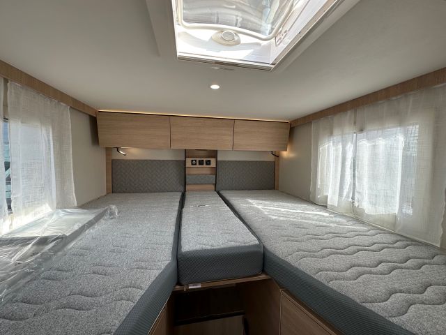 12 Guglielmi camper nuovi - Rapido C66 Optimum Line-letti gemelli2