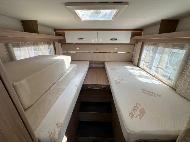 14 Guglielmi camper usati - Laika Kosmo 509-letti gemelli2