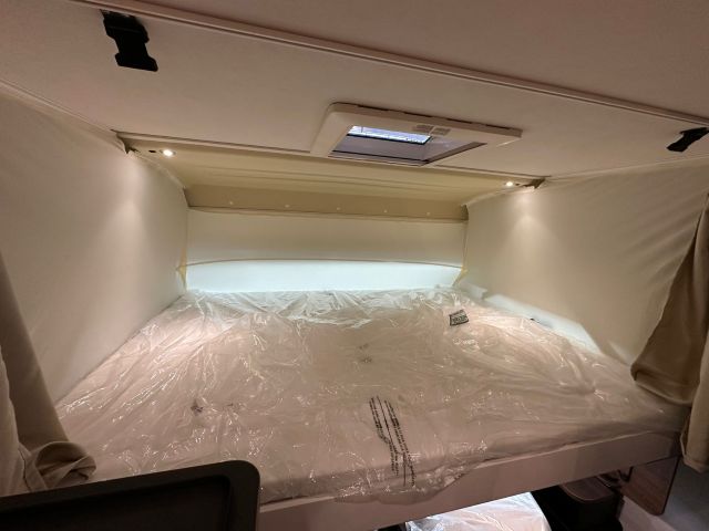 15 Guglielmi camper nuovi - Rapido 854 F-basculante2