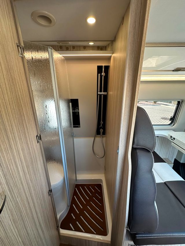 15 Guglielmi camper usati- Elnagh E-Van 2 Premium-doccino