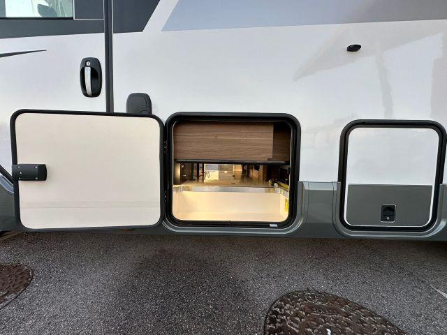 3 Guglielmi camper nuovi - Mobilvetta K-Yacht Tecno Line 86-doppio fondo1