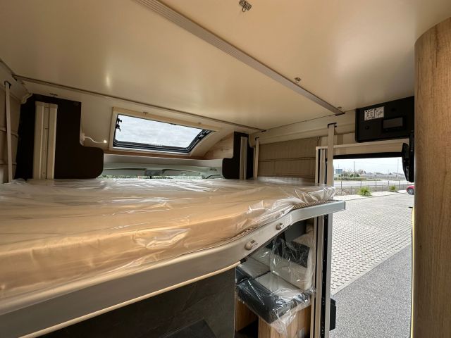8 Guglielmi camper nuovi - Elnagh T-Loft 450-basculante2