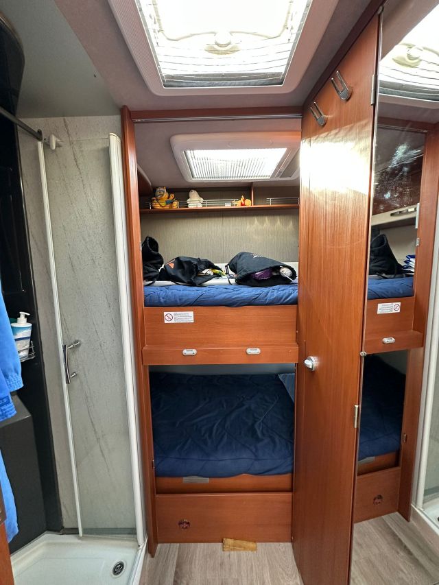 9 Guglielmi camper usati - Frankia I 680-letti a castello trasversali