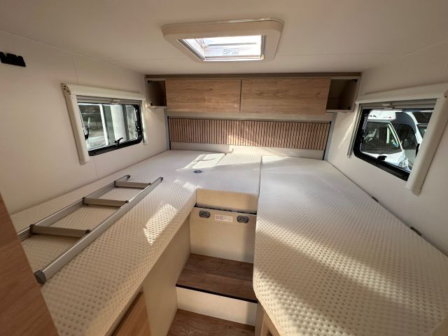 13 Guglielmi camper nuovi - Dethleffs Just Van T5-letti gemelli2