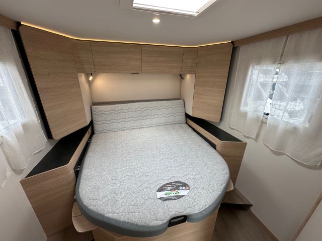 14 Guglielmi camper nuovi - Rapido 666 F Optimum Line-letto nautico2
