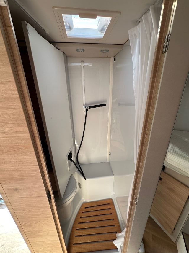 18 Guglielmi camper nuovi - Dethleffs Just Van T5-doccino