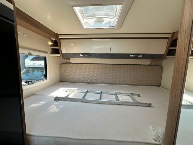 13 Guglielmi camper usati - Elnagh Baron 531-letto matrimoniale trasversale