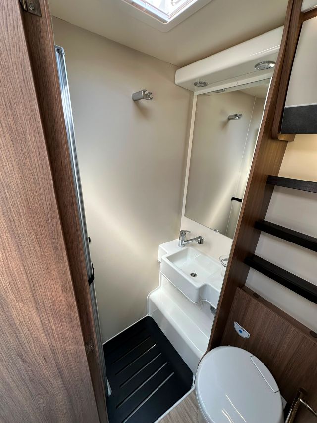 17 Guglielmi camper usati - Elnagh Baron 531-doccino