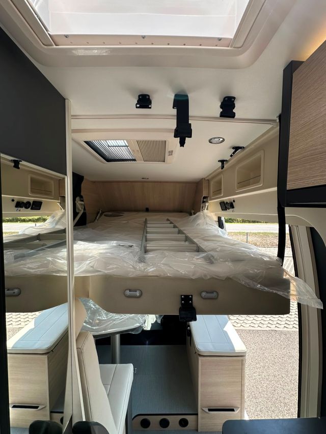 7 Guglielmi camper nuovi - Dreamer Camper Five-basculante