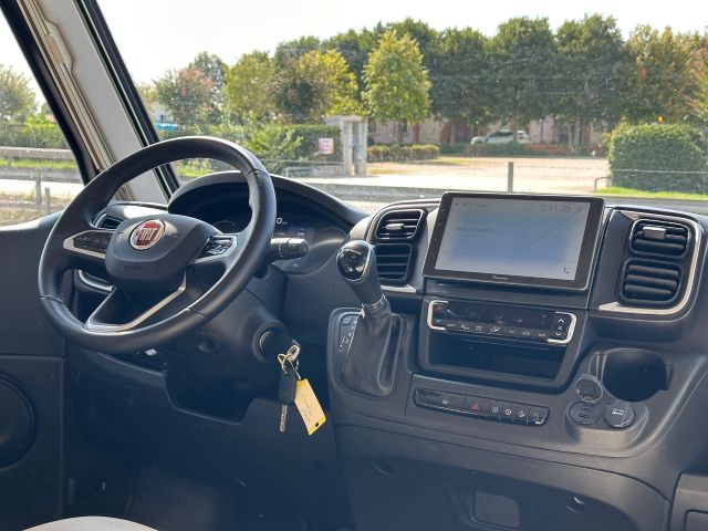 11 Guglielmi camper usati - Mobilvetta K-yacht Tekno Line 90-cabina
