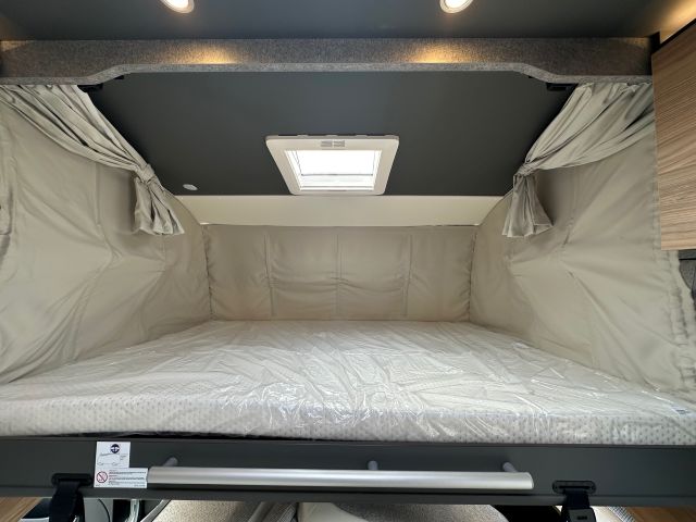 8 Guglielmi camper nuovi - Dethleffs Trend I 6817 EB-basculante