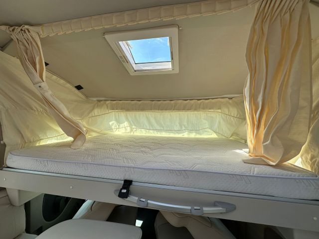 9 Guglielmi camper usati - Mobilvetta K-Yacht Tekno Line 86-basculante